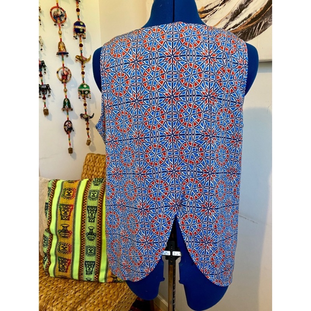 J. Crew Sleeveless Pattern Blouse - Picture 3 of 7